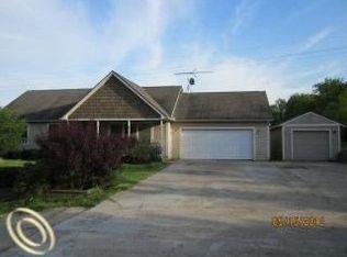 6207 Munsell Rd, Howell, MI 48843