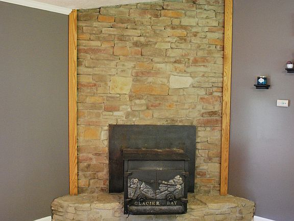 Wood burning stove