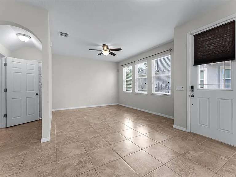 3733 Brighton Park Cir — Photo 3