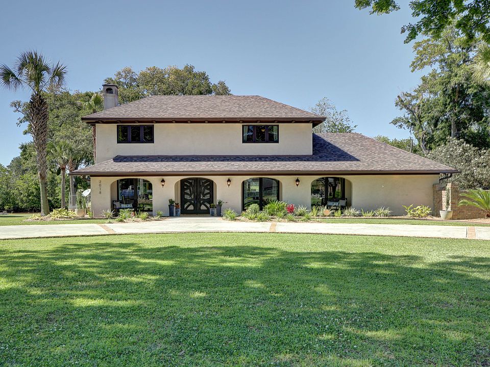 1st image of 2018 Blue Haven Dr