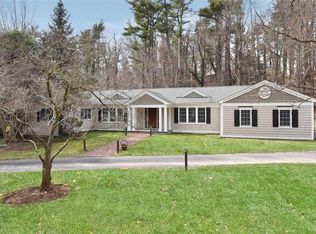 34 Valley Rd, Old Westbury, NY 11568