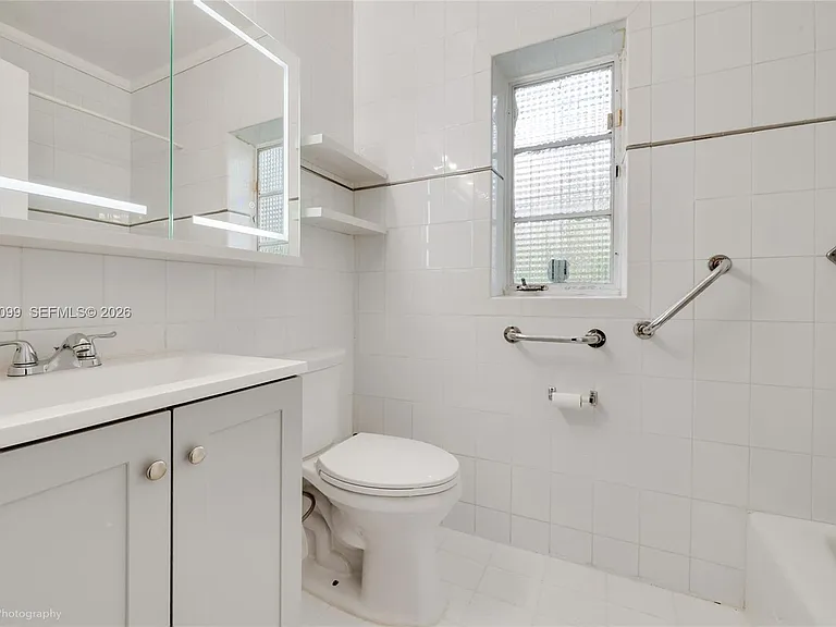 902 Lisbon St — Photo 10