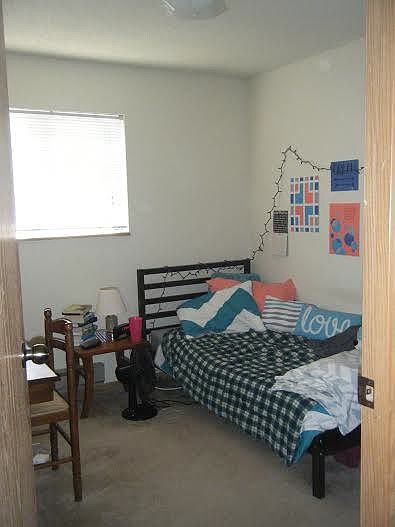 Bedroom 1 - View 1