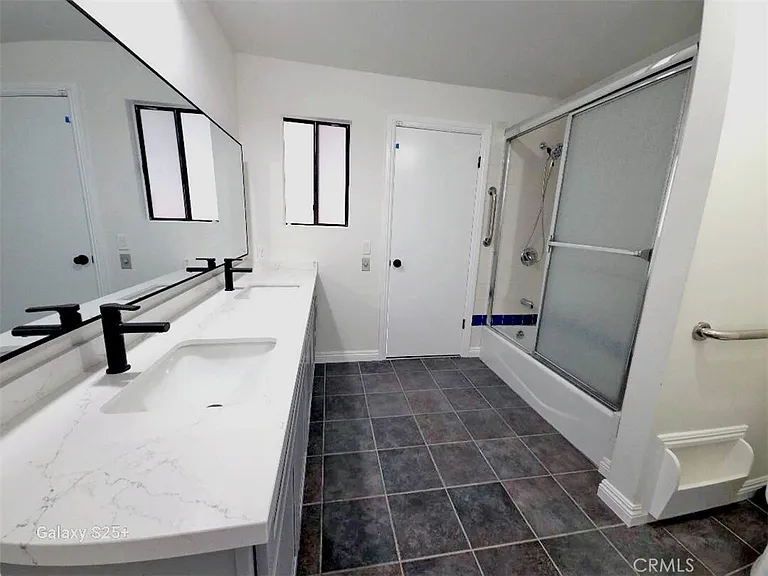 17322 Keswick St — Photo 11