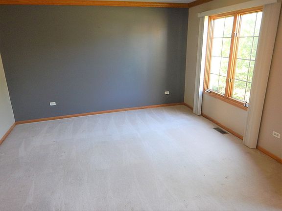 5th image of 24954 Chelsea Ln