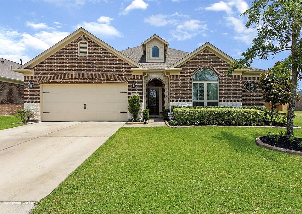 1st image of 15102 Calvano Dr