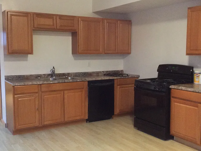 224 N George St #3 — Photo 4