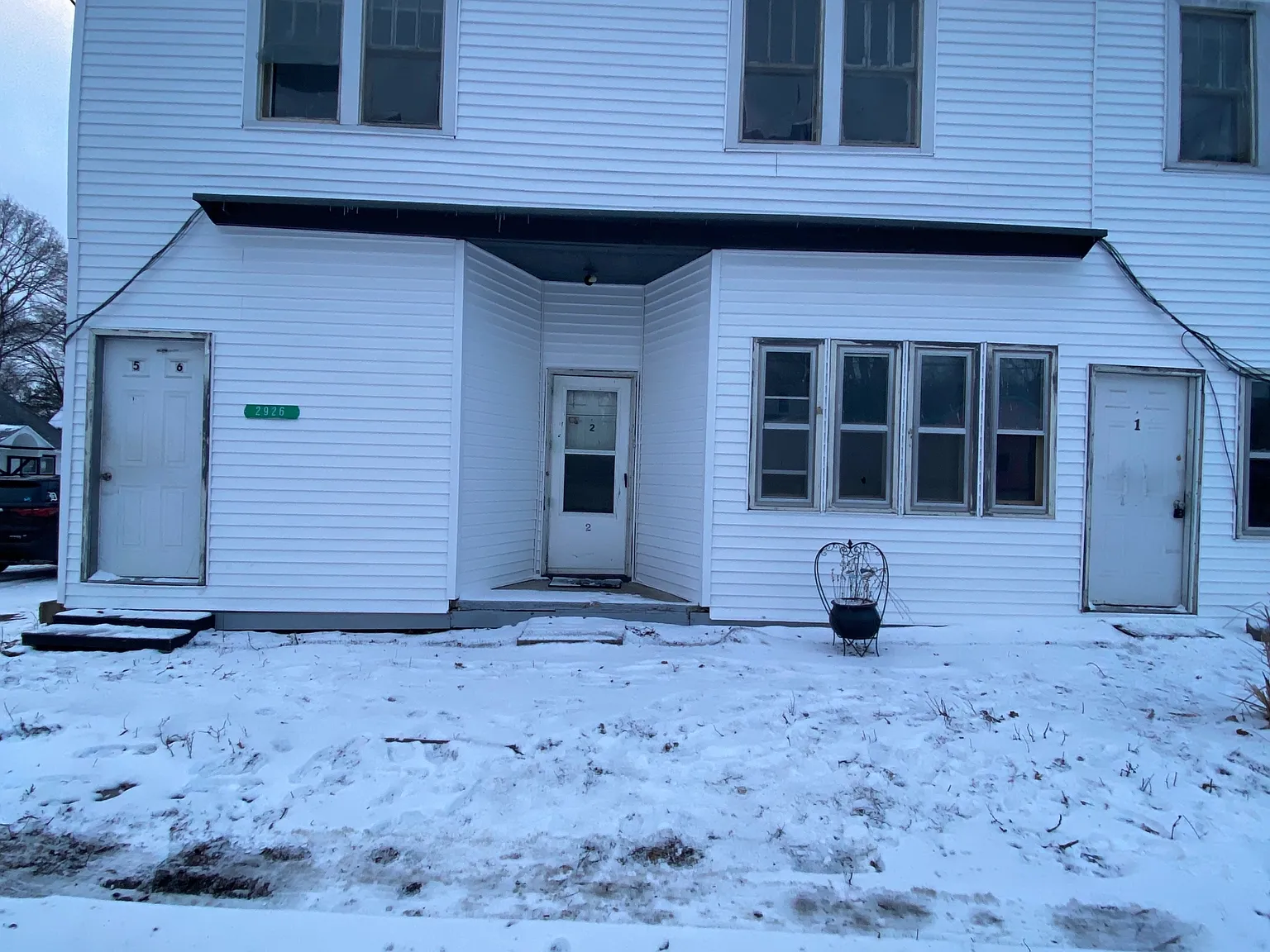 2926 Francis St — Photo 2