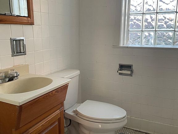 3rd image of 5250 W Potomac Ave Unit 2