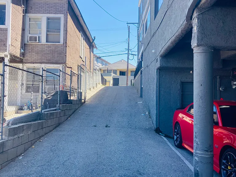 829 N Bunker Hill Ave #A — Photo 17