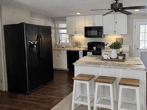 4th image of 92 McCarty Rd