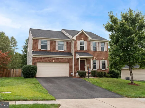 18823 Pier Trail Dr, Triangle, VA 22172