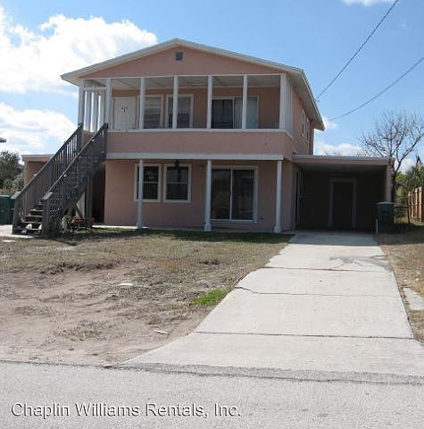 1st image of 837B Mary St