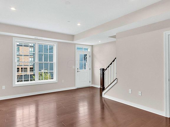 3rd image of 92 Normandy Ave #Townhouse