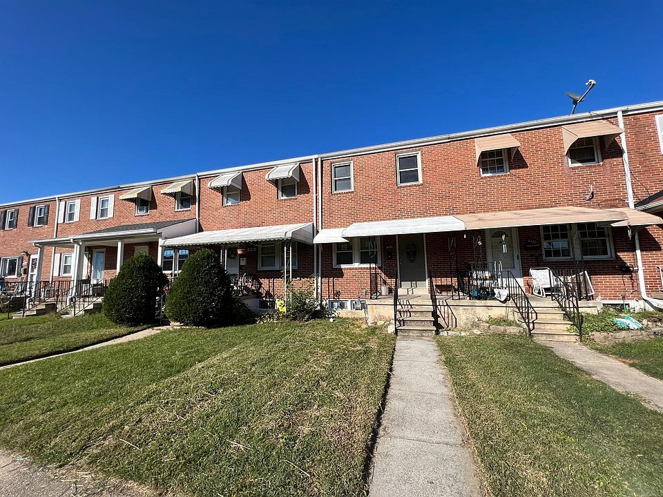 Great street in desirable Gray Haven
