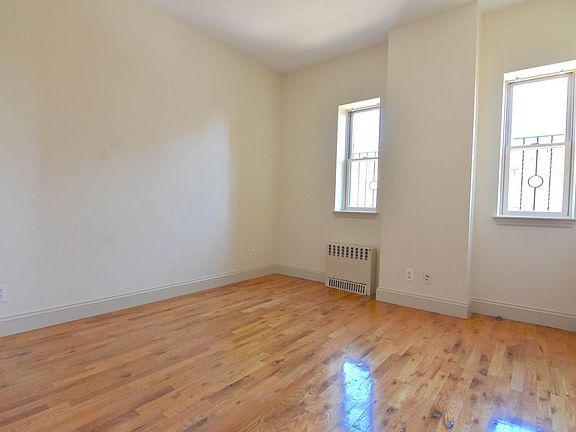 5th image of 1100 Putnam Ave #2