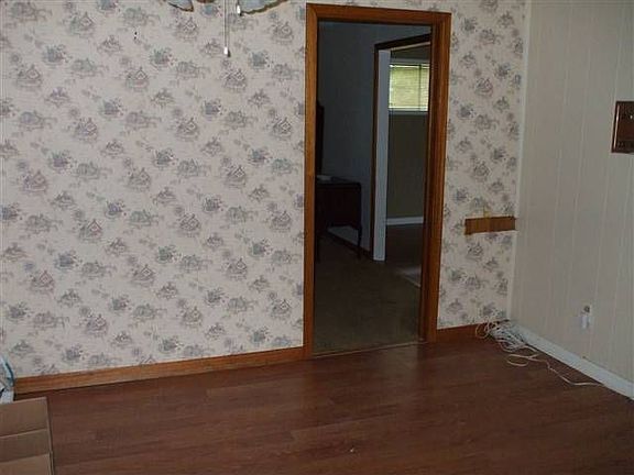 5th image of 1804 N 31st St