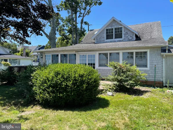 4727 Oak Rd, Shady Side, MD 20764