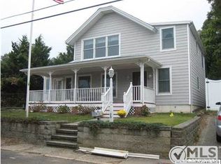 75 S Bay Ave, Highlands, NJ 07732