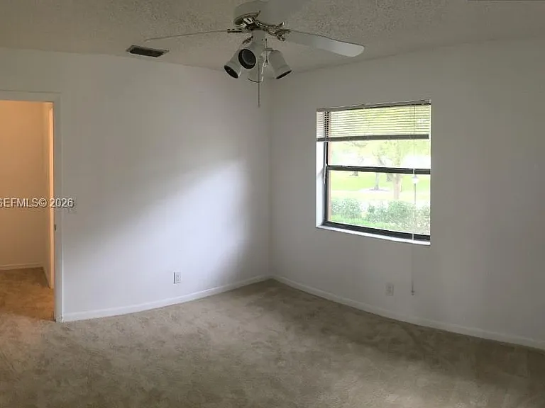 40 Chestnut Cir — Photo 12