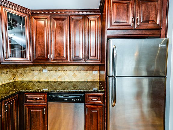 3rd image of 765 Grove Dr APT 203