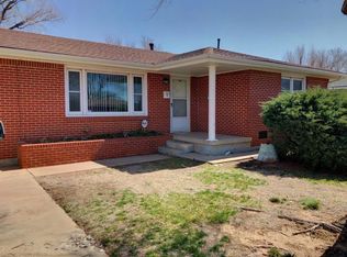 211 Powell Ave, Dumas, TX 79029