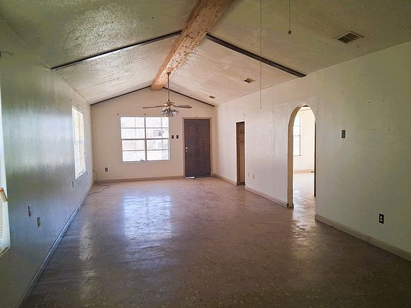 4th image of 211 Arteaga St