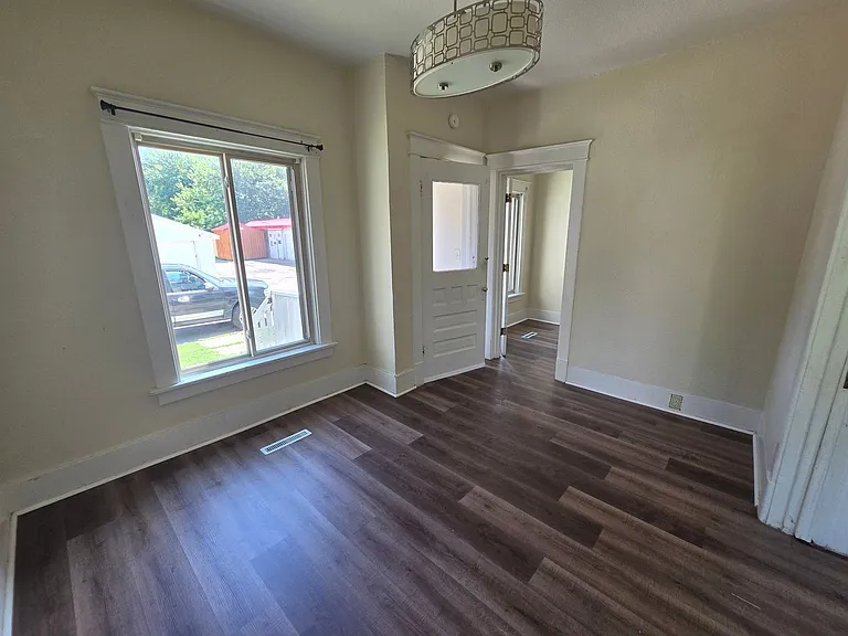 1310 Wallace St #1 — Photo 5