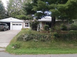 1260 Orlando Dr, Haslett, MI 48840