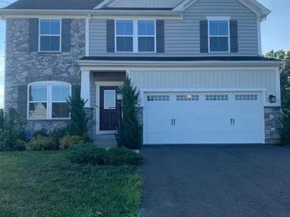 26774 Barnsley Pl, Chantilly, VA 20152