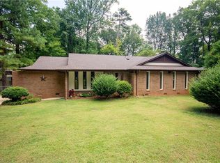 1110 Monticello St, Greensboro, NC 27410