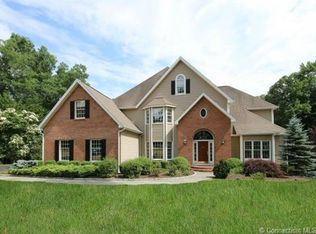 82 Pleasant Dr, Southbury, CT 06488