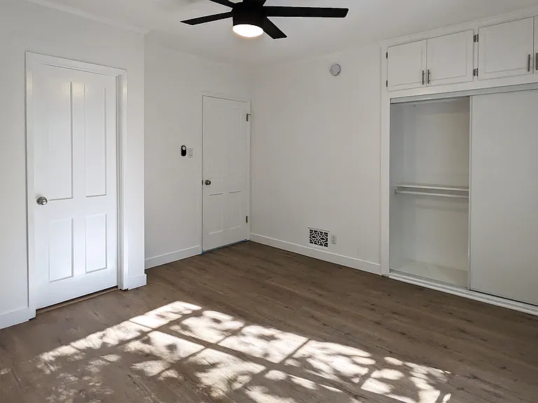 7675 Hollywood Blvd #10 — Photo 14