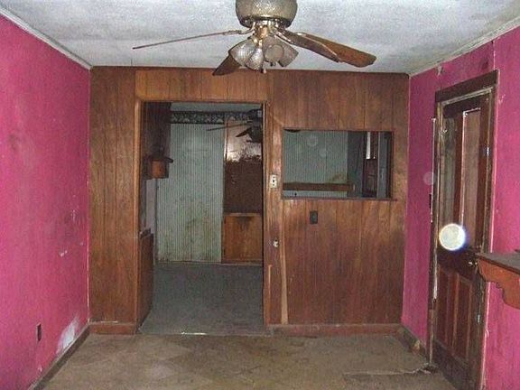 5th image of 956 Sanborn St