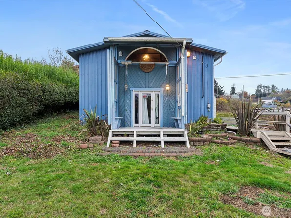 817 Wyoming Street, Raymond, WA 98577