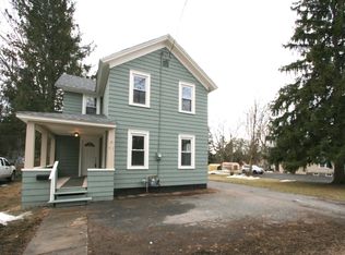 67 Downer St, Baldwinsville, NY 13027