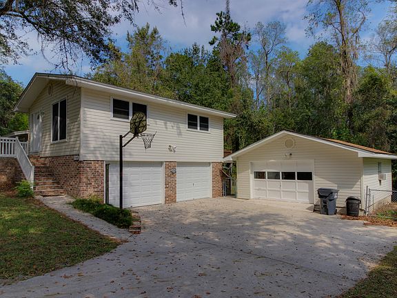 3rd image of 37095 Ruby Dr