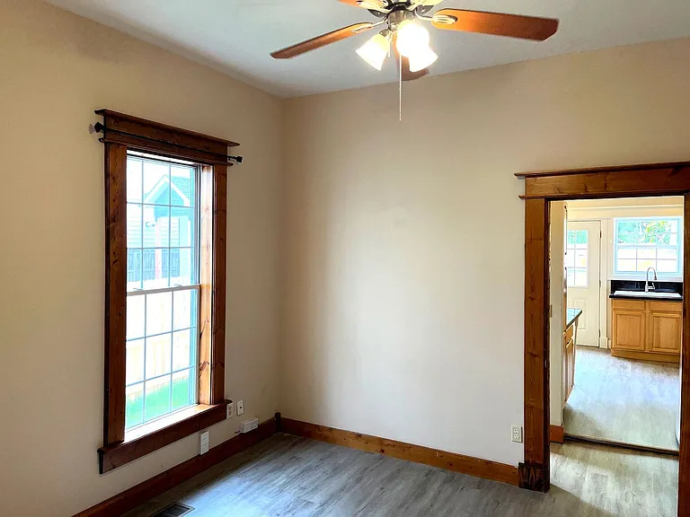 4805 Illinois Ave — Photo 7