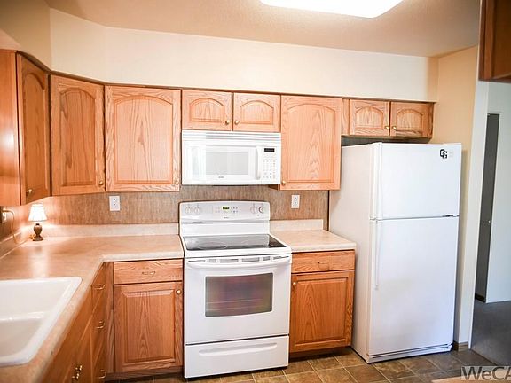 2nd image of 131 Chickasaw Ln #8