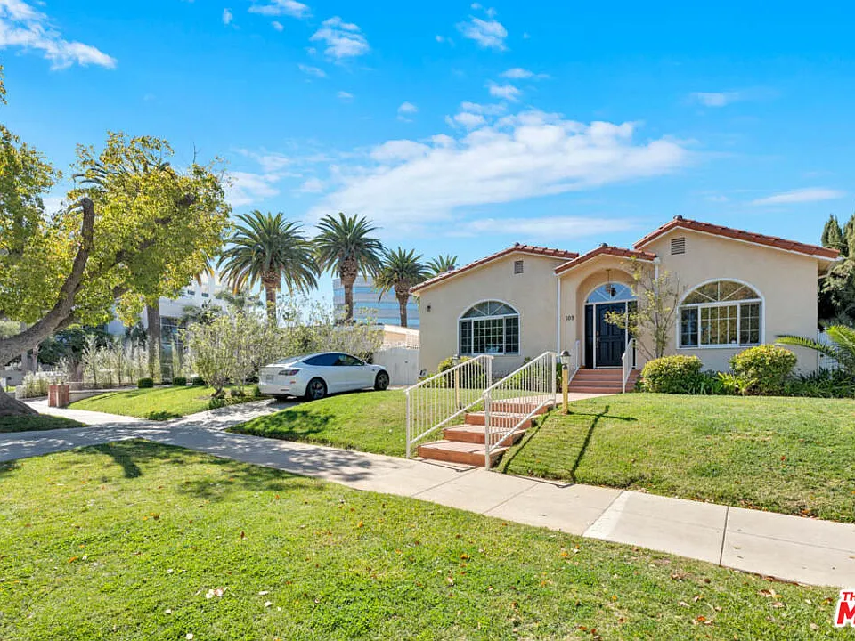 109 N Maple Dr