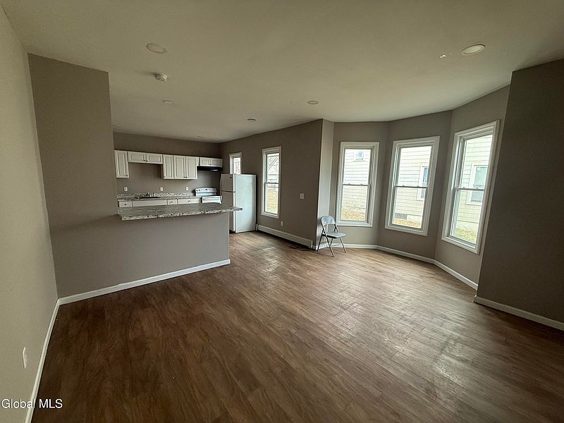 3rd image of 225-227 Grand Street