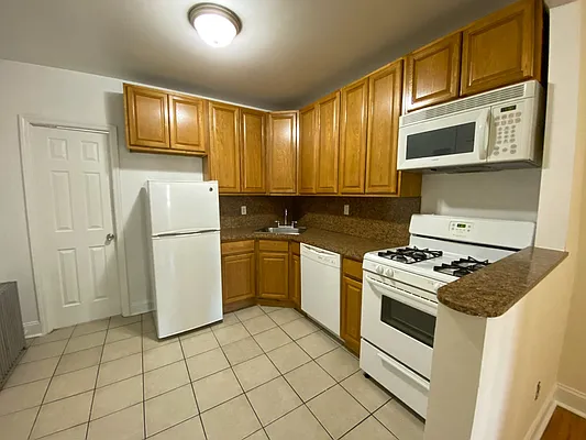 Rented by Corcoran | media 1