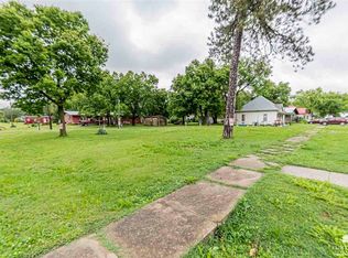 314 E Stover St, White City, KS 66872
