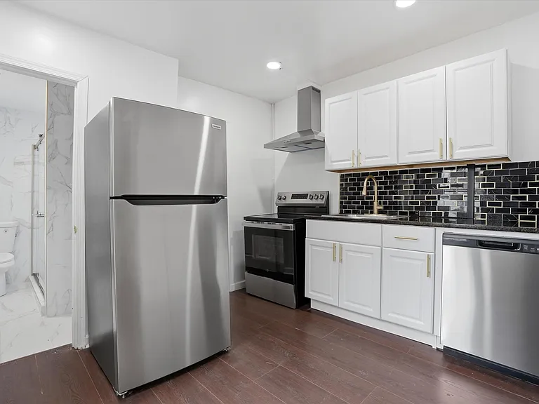 250 E Girard Ave #1 — Photo 4