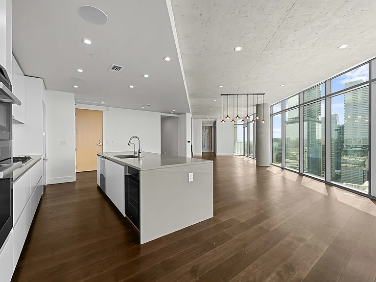 501 West Ave #3201 — Photo 9