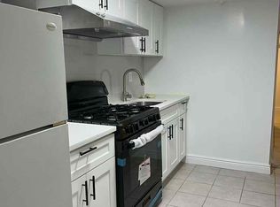 67-55 222nd St #G, Oakland Gardens, NY 11364