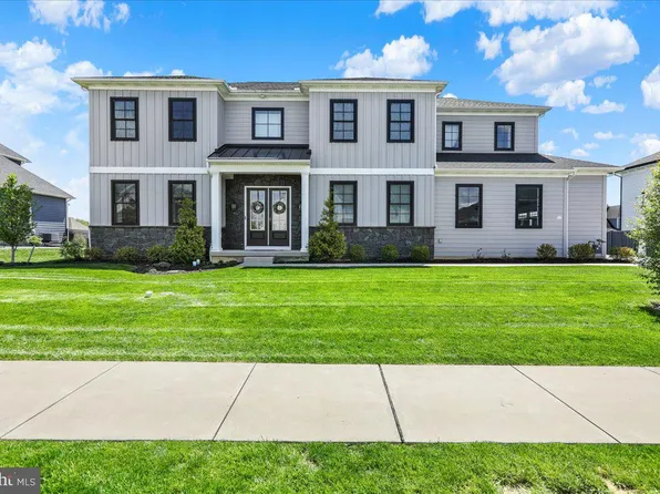 658 Fleetwood Dr, Lititz, PA 17543