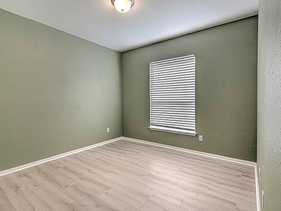 5th image of 808 Wyndham Hill Pkwy