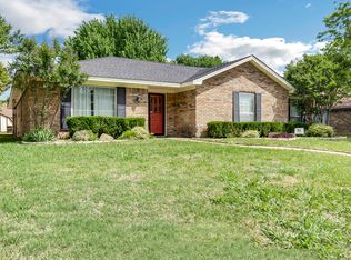 2207 Glen Forest Ln, Plano, TX 75023