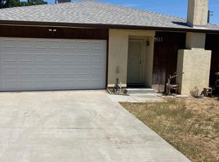 611 5th St, Paso Robles, CA 93446